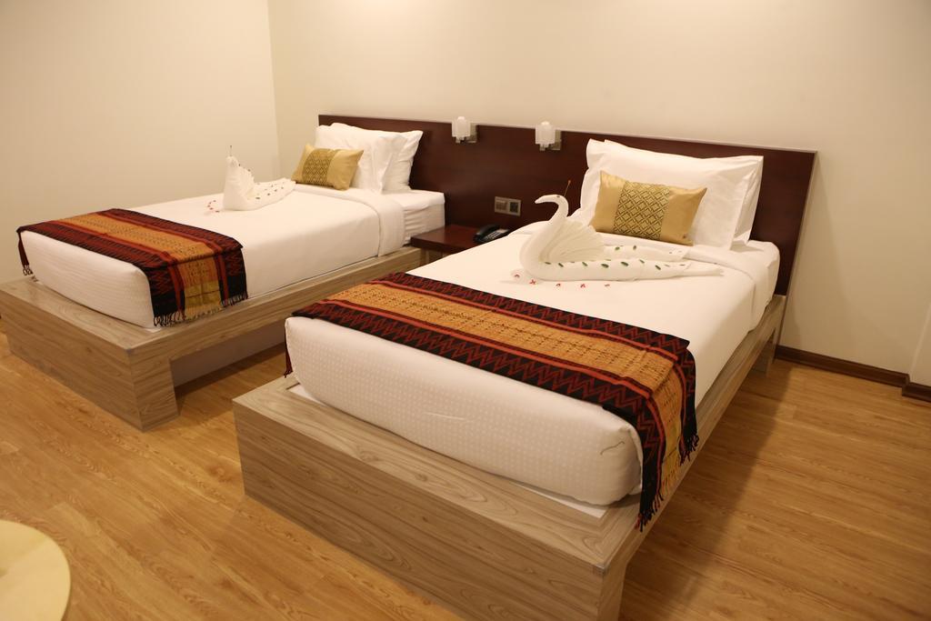 Serene Valley Hotel Янгон Экстерьер фото