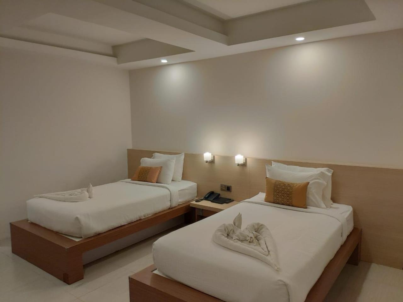Serene Valley Hotel Янгон Экстерьер фото